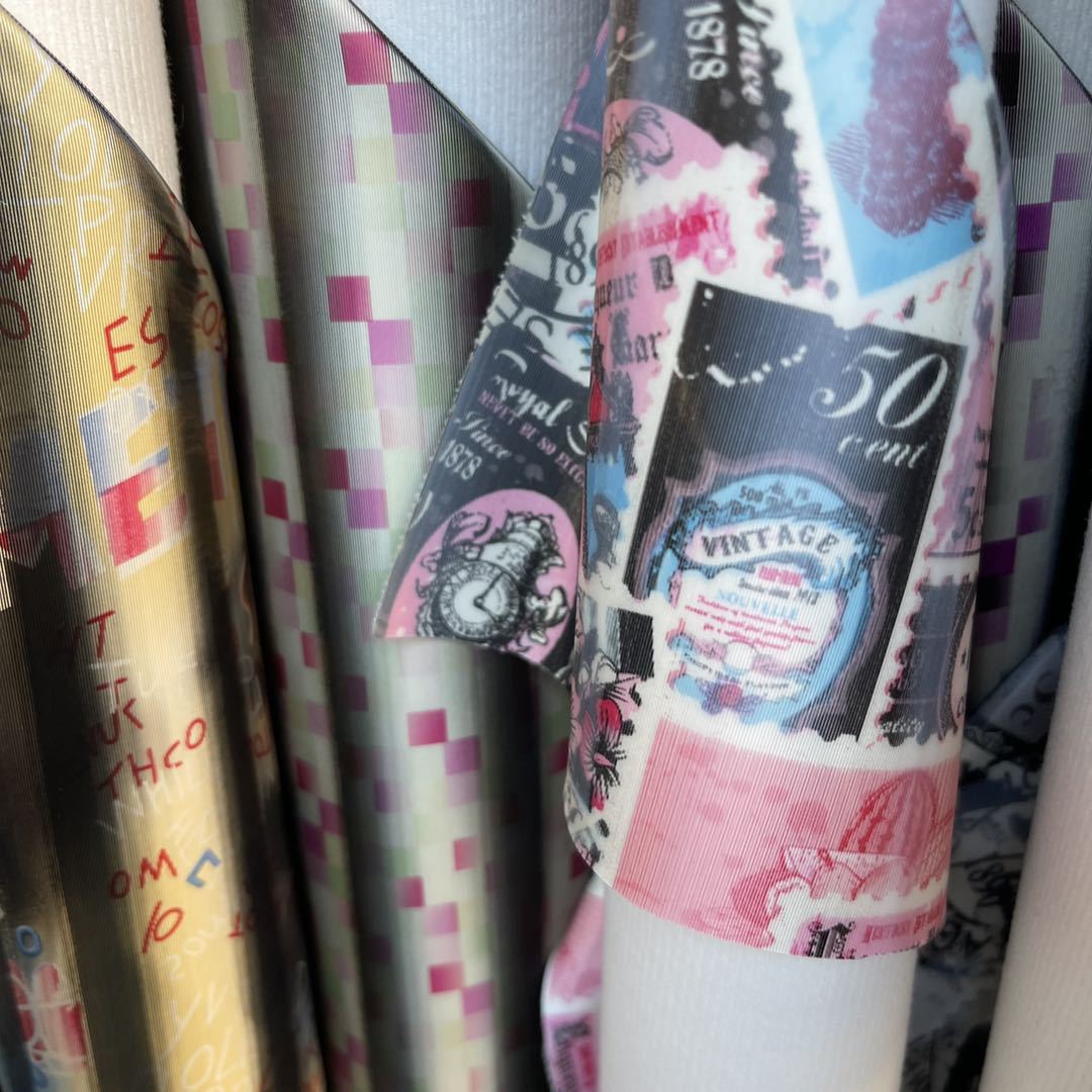 镭射3D印花皮革0珠光镭射革 亮面印花PU皮革面料手袋服装男女鞋材