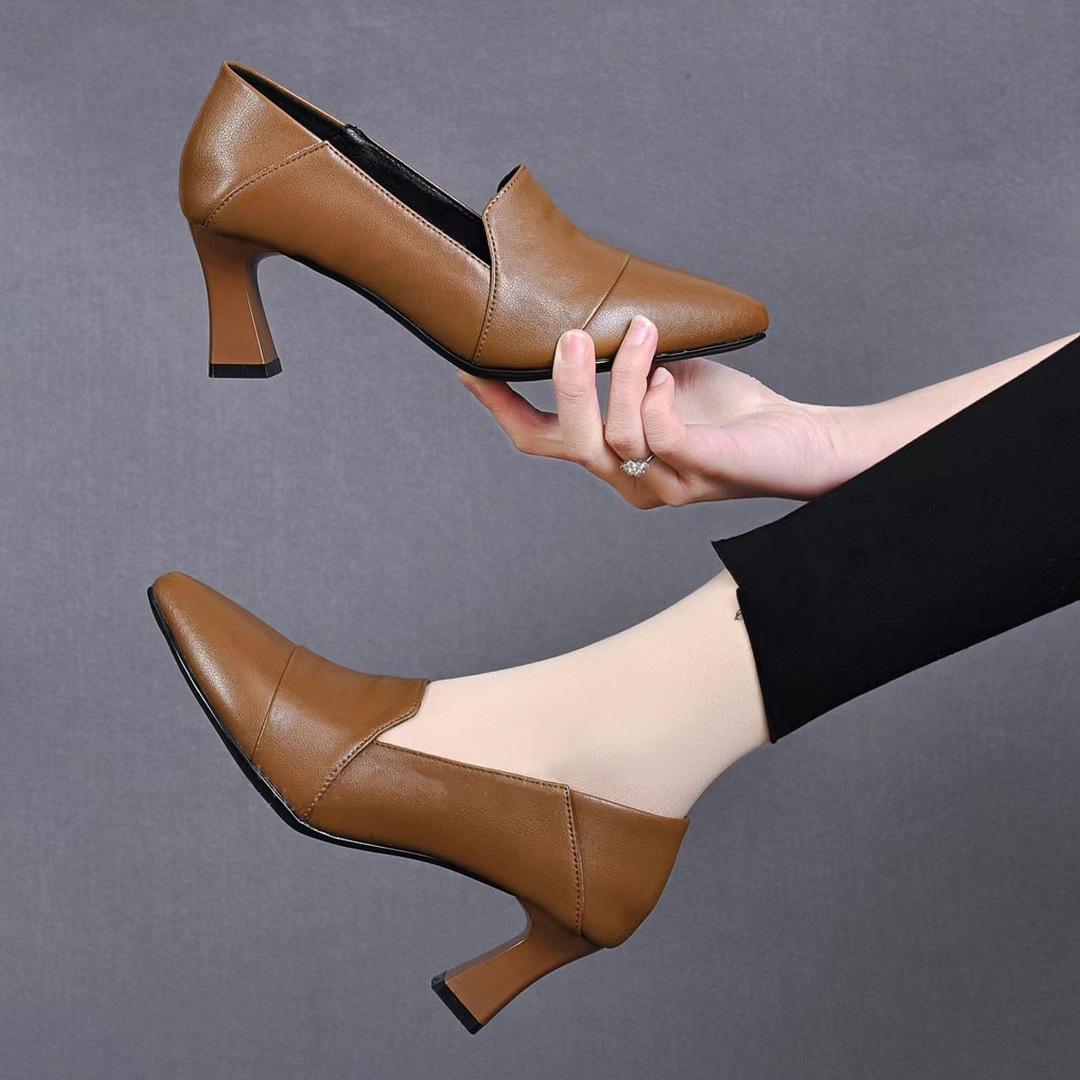 Giày cao gót nữ da thật mũi nhọn gót vuông 7 cm — Kaki 7 cm