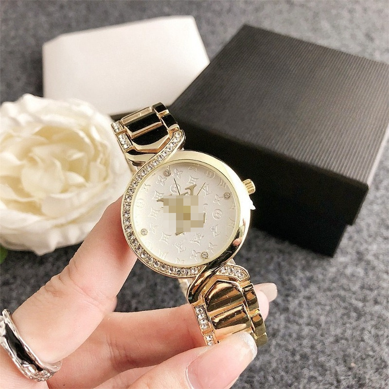 2026 New Model Women's Watch Luxury Diamond-Studded Foreign Trade High-End Quartz Watch Compact Simple Elegant Women's Timepiece Steel Band Watch