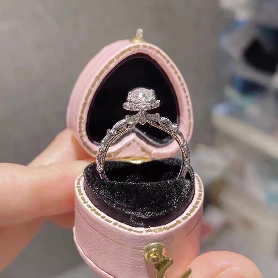 Jz762 Proposal Ring for Women, Single Ring, Runaway Princess Castle Fireworks Diamond Ring for Women, 30-Year-Old Breakup Bouquet Jewelry