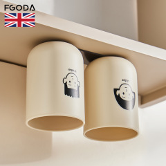 トイレの鏡の箱の底の磁気は歯ブラシを吸い込みます。