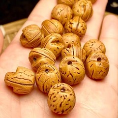 Factory Wholesale Natural Wild Peach Pit Pure Hand-carved Simple Brain Pattern Peach Basket Infant and Toddler Bracelet Pendant