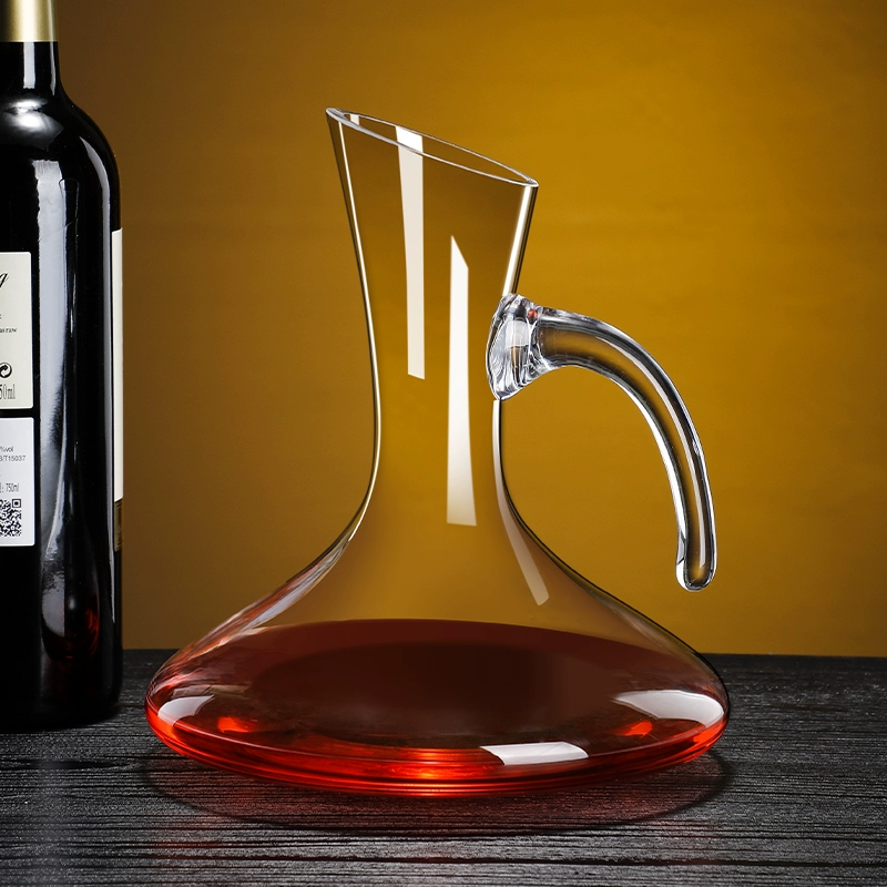 Crystal lead-free wine decanter, wine dispenser, increased thickness