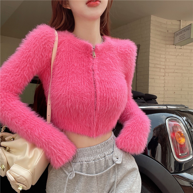 Celebrity Style Knitted Cardigan Women's Outerwear Top Fashionable Autumn and Winter New Korean Style Slim-fit Elegant Figure Short Sweater Celebrity Style Knitted Cardigan Women's Outerwear Top Fashionable Autumn and Winter New Korean Style Slim-fit Elegant Figure Short Sweater