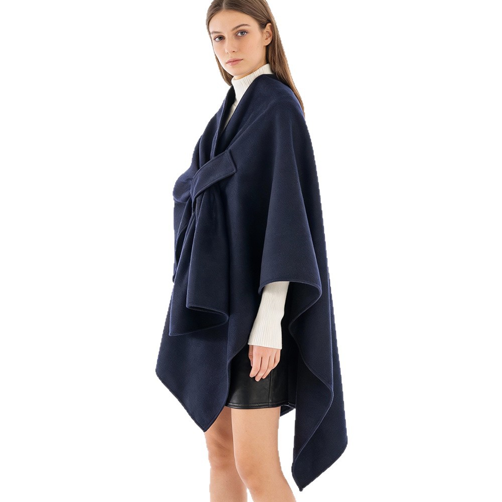Accesorios de viaje de alta calidad otoño y invierno nuevos chalecos de punto de mujer con chalecos perforados cruzados con un diseño de moda retro