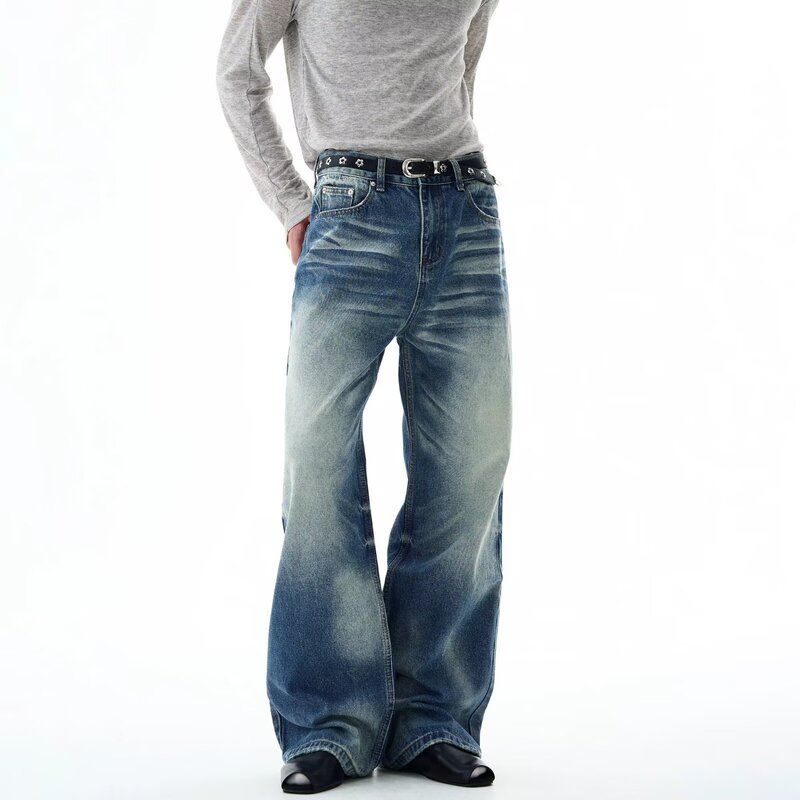 American retro washed whiskered micro-flared jeans for men and women, new casual niche couple vibe pants, trendy American retro washed whiskered micro-flared jeans for men and women, new casual niche couple vibe pants, trendy