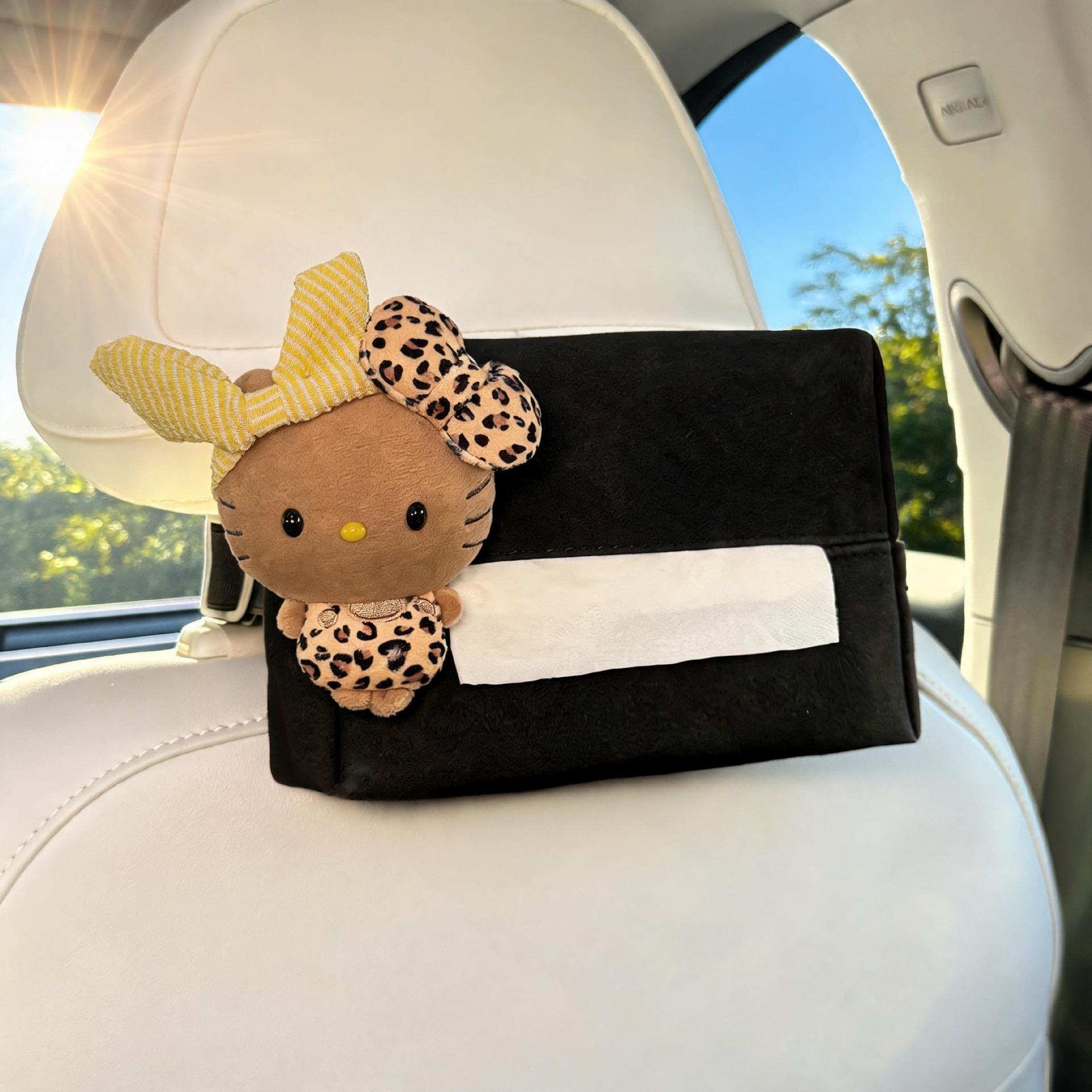 New Kitty car tissue box for the front and back seats, tissue holder for the car interior, cute tissue hanging bag for women