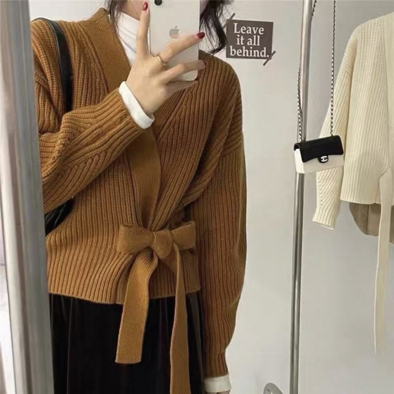 女性のためのショートニットカーディガン春服 2025 新しいメイラードウェアセータージャケット不規則なトップハイエンド|undefined