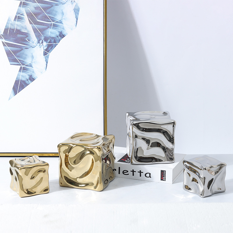 Modern Decorative Piece 1