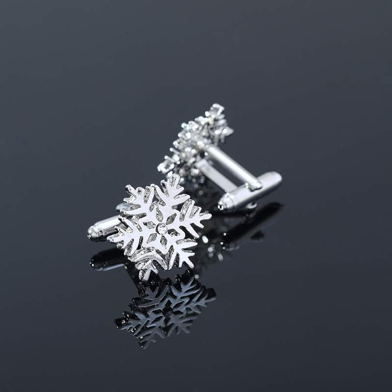 Modeschmuck Weihnachtsgeschenk Diamant-Schneeflockenmanschettenknöpfe Eis- und Schneeform Französische Manschettennägel auf Lager_voghion.com