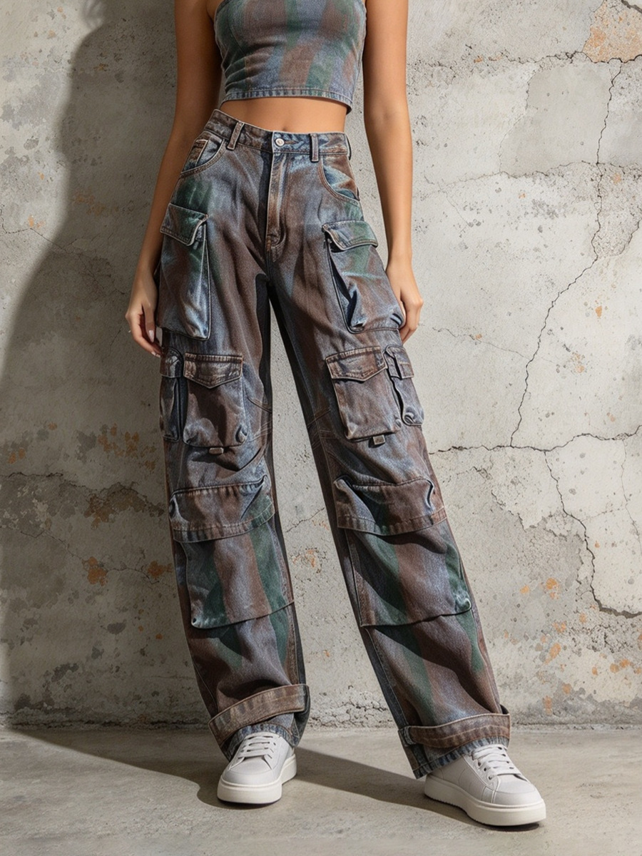 Pantalones largos de estilo workwear a la moda, nuevo modelo de otoño 2026 con diseño de bolsillos de patchwork de alta gama, jeans de cintura alta que estilizan la figura para mujer.