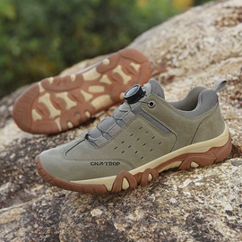 溯溪鞋;足球鞋;登山鞋