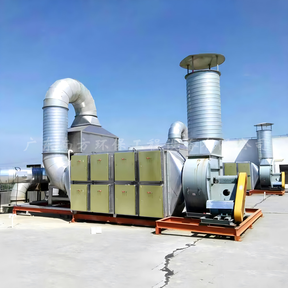 ����UV��⴦���� ������UV�����߻�һ���������VOC���������豸