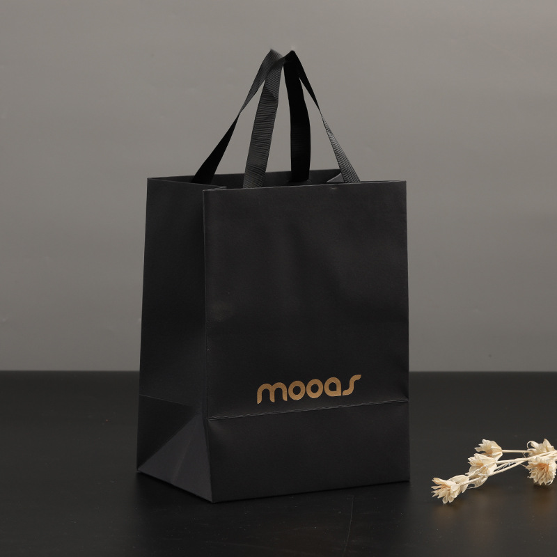 小型精巧礼袋服装打包袋时尚黑卡牛皮纸服装店礼品袋制作个性样式