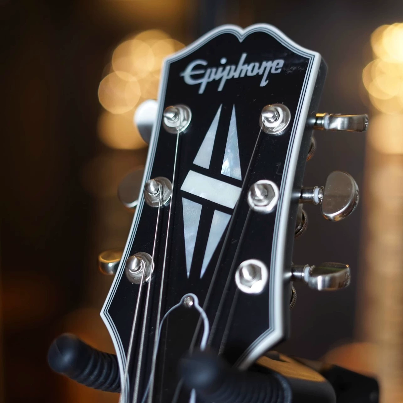 Epiphone Prophecy LP матовая чёрная электрогитара