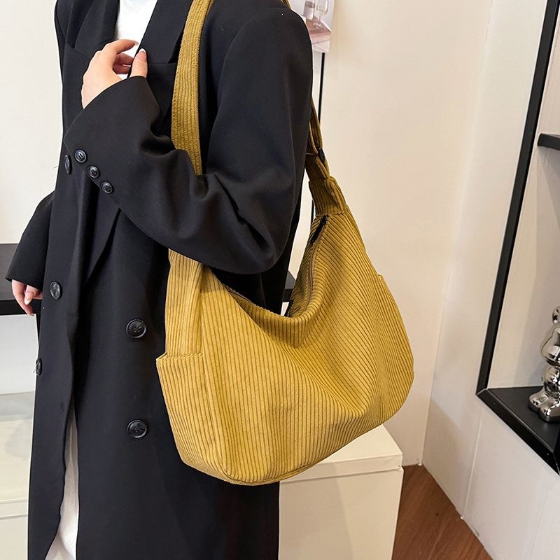 Large Capacity Shoulder Bag