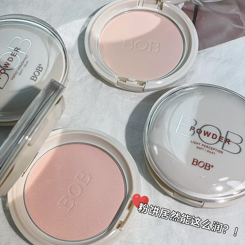 彩妆BOB光感恒采粉饼 女控油定妆磨皮持久遮瑕不卡粉干湿两用粉底