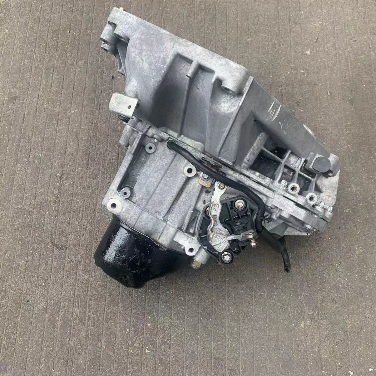 Nissan Hr16 Transmission Sylphy Livina Tiida Nv200 Hr15 Manual Transmission