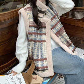 格纹皮毛一体马甲女2026春春新款韩版复古时髦小个子羊羔毛外套潮