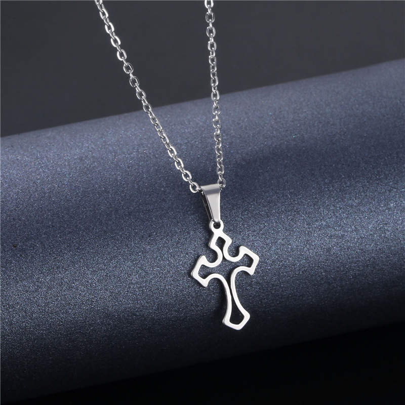 Wholesale Jewelry Stainless Steel Hollow Geometric Tag Necklace Nihaojewelry display picture 28