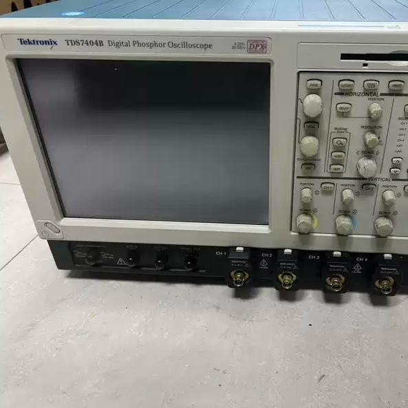 泰克TDS7404B Tektronix TDS7404B数字荧光示波器 4GHz示波器