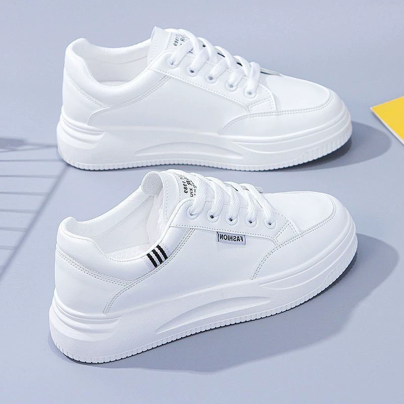 Белые туфли для женщин, весенне-летняя спортивная обувь, женские кроссовки, новые универсальные кроссовки, мягкая подошва, легкая повседневная женская обувь.