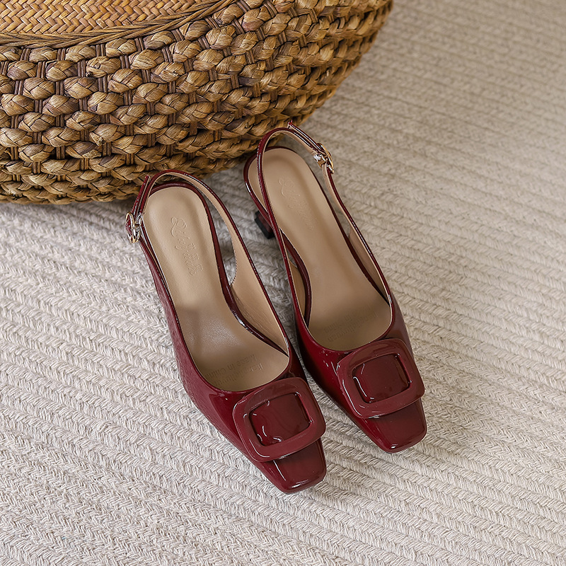 2024 nuevo verano cuadrado dedo del pie zapatos de tacón de una sola capa aguja Nicho estilo francés tacón alto punta cerrada espalda sandalias vacías zapatos de estilo de hadas