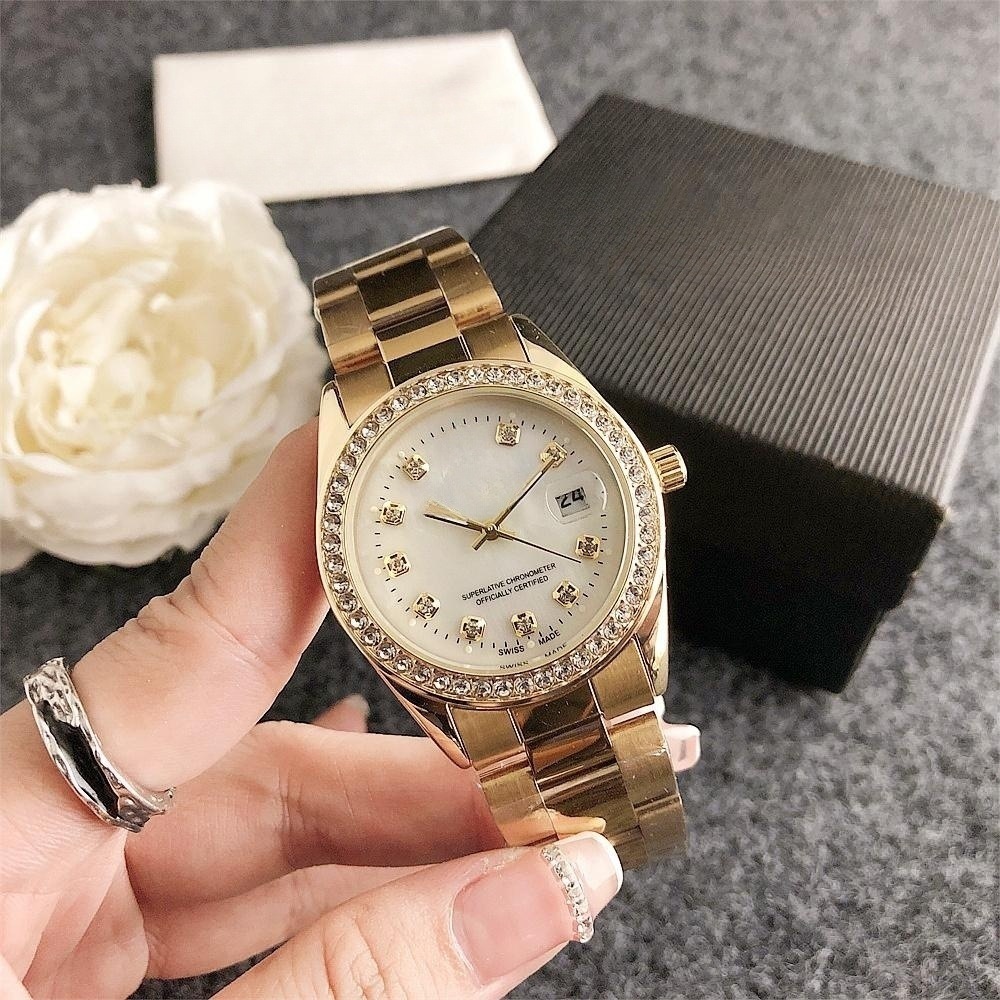 Watch with Natural Mother-Of-Pearl Face, Simple and Stylish Elegant Wristwatch, Waterproof for Daily Use, Calendar Women's Watch with Diamond Inlay