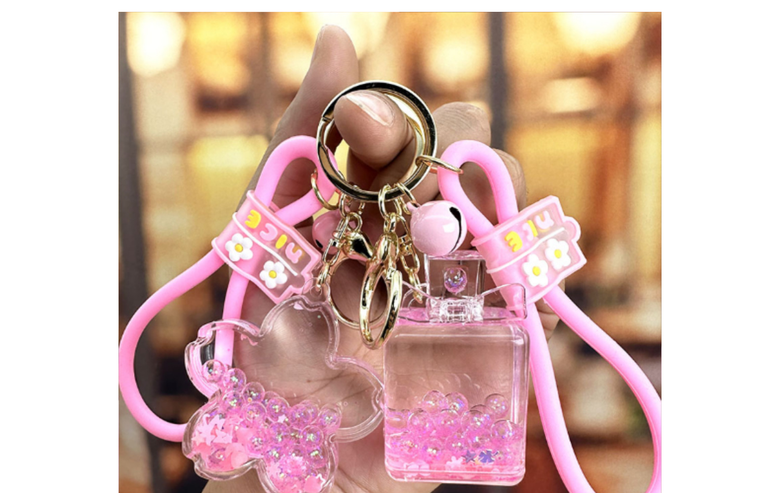 Style De Bande Dessinée Fleur Arylique Femmes Pendentif De Sac Porte-clés display picture 2