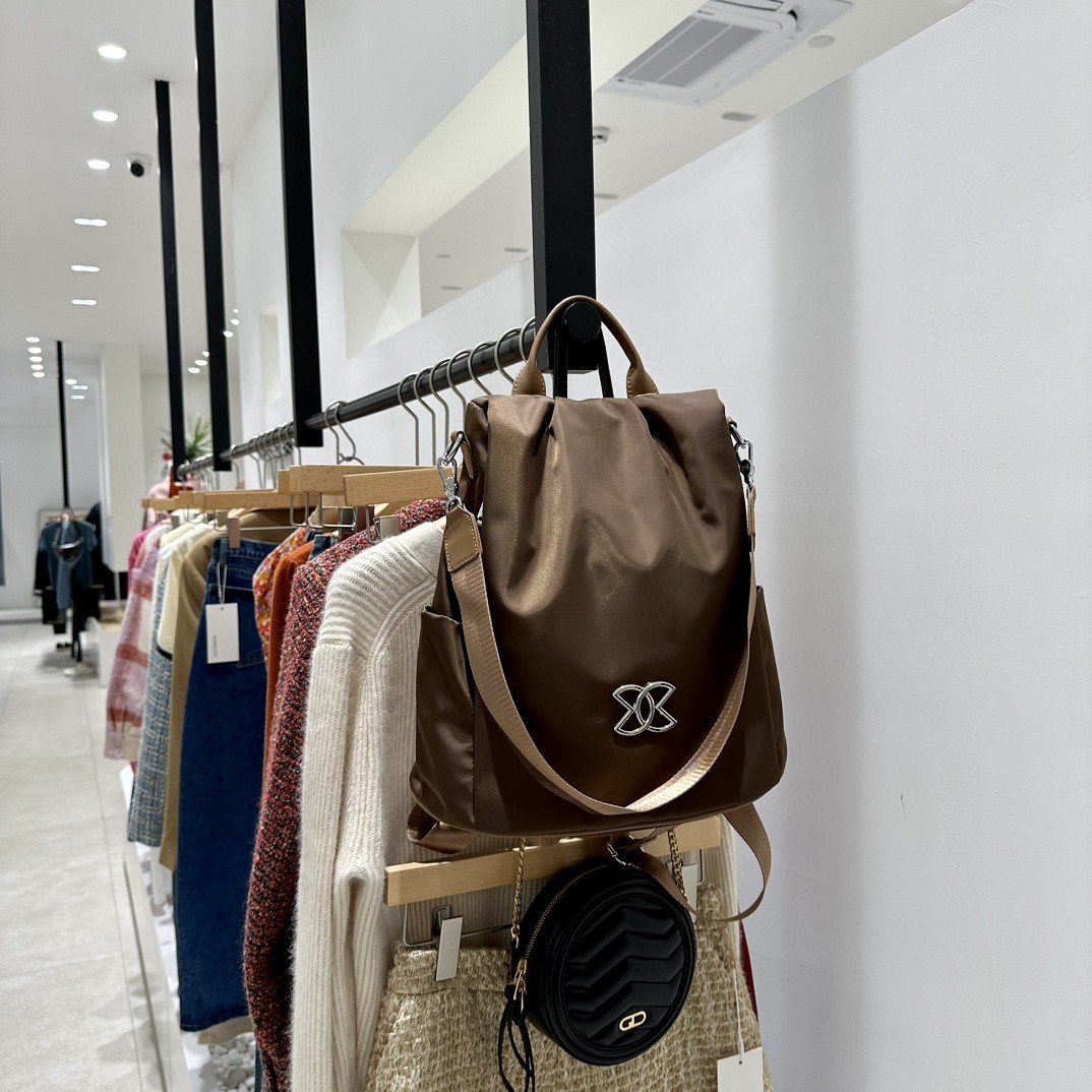 Mochila coreana para mujer, bolso de viaje, bolso de mujer para ir al trabajo, tela Oxford, mochila de estilo coreano, primavera transfronteriza, nueva para mujer