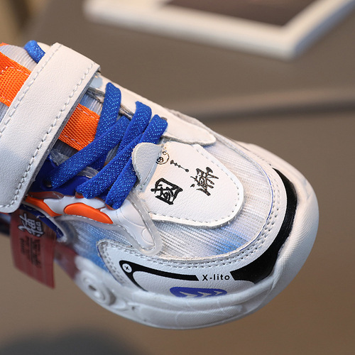 Men's and Women's Cartoon Children's Shoes  Mesh Breathable Sports Shoes Luminous Shoes Ultraman Shoes Children's Shoes Summer