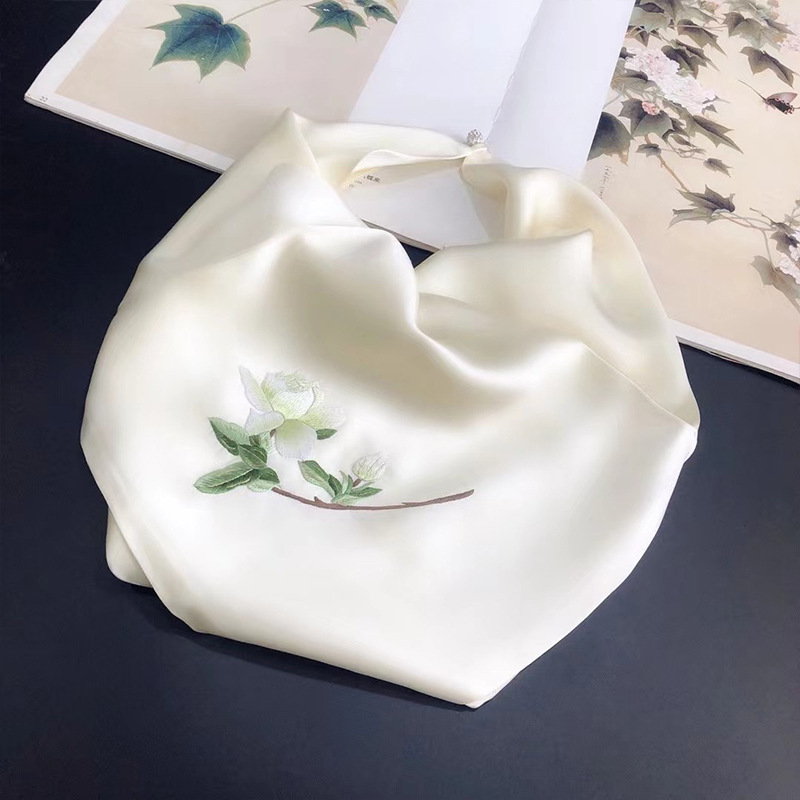 목련