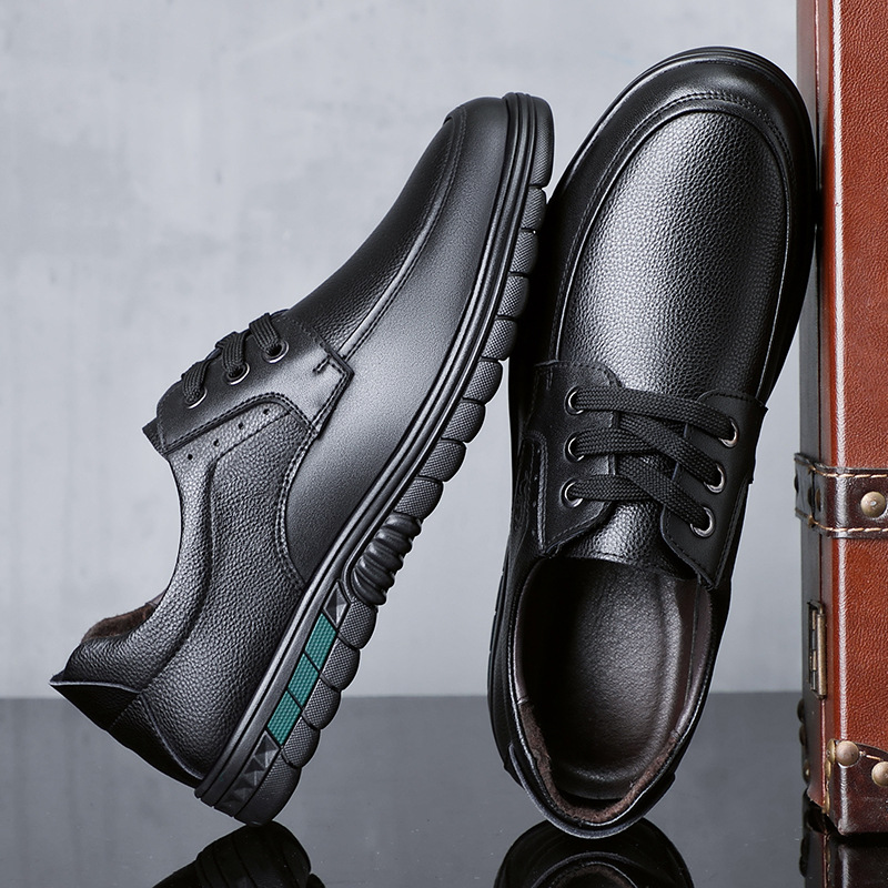 Men's genuine leather shoes 2023 new soft sole, soft surface and velvet men's shoes, business casual men's middle-aged and elderly dad's shoes