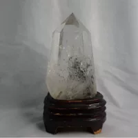 Природная зеленая призрачная хрустальная колонна Green Phantom Quartz Рудные образцы декоративных украшений