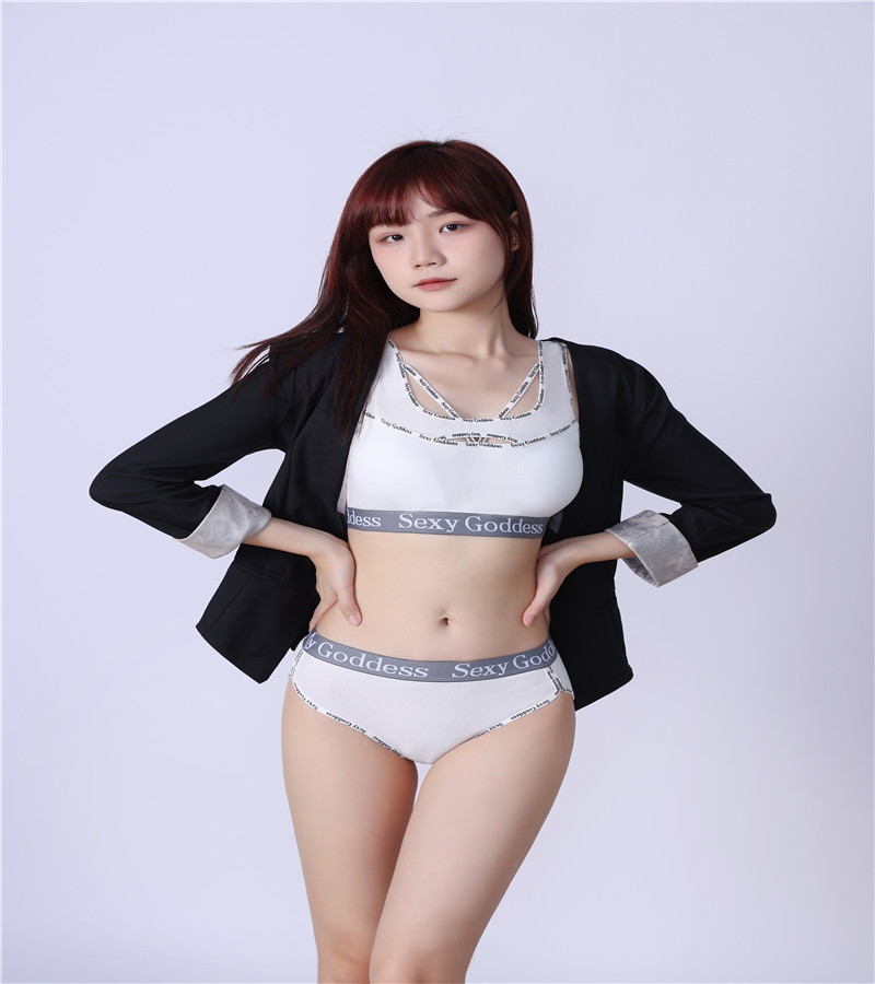 Conjunto de ropa interior sexy, cómoda y transpirable de algodón puro con letras cruzadas para chica sexy, camiseta sin mangas, pantalones triangulares_voghion.com
