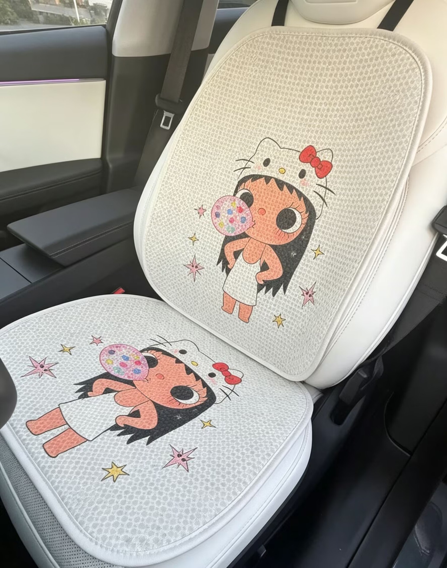 26-Year-Old New Model Cartoon Q-Style Beautiful Girl Breathable Fabric Car Seat Cushion Four-Season Multi-Piece Set Independent Stand Cross-Border Wholesale