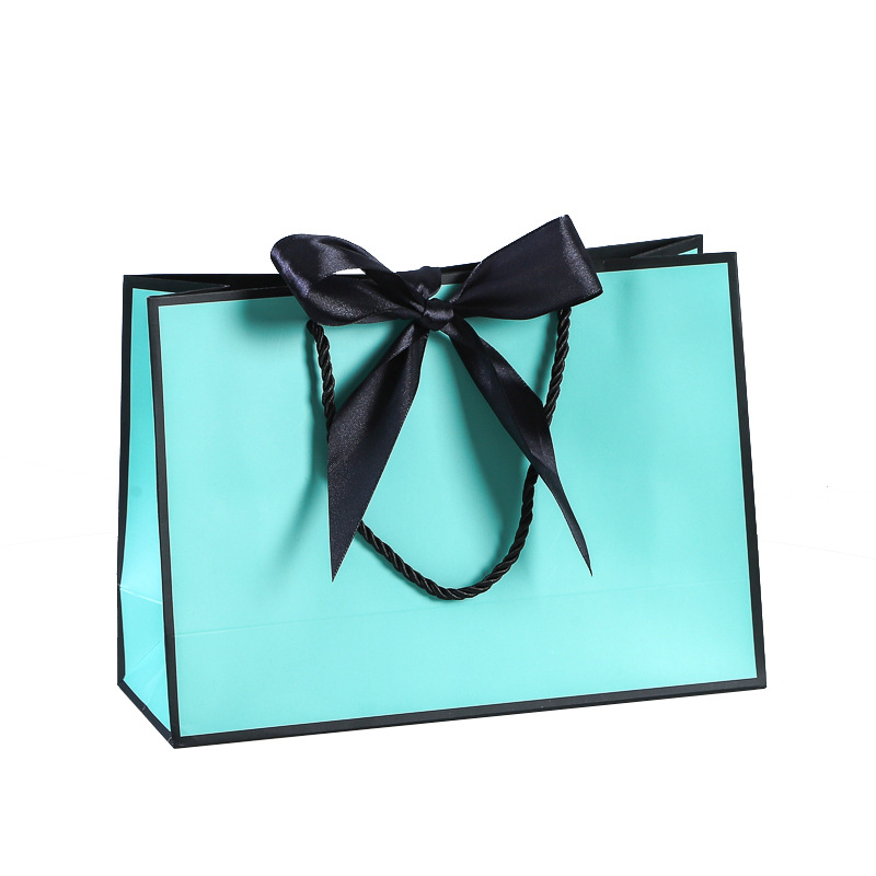 En stock bowknot fondo cuadrado bolsa de papel portátil colorido exquisito embalaje bolsa de regalo bolsa de compras de ropa logotipo imprimible