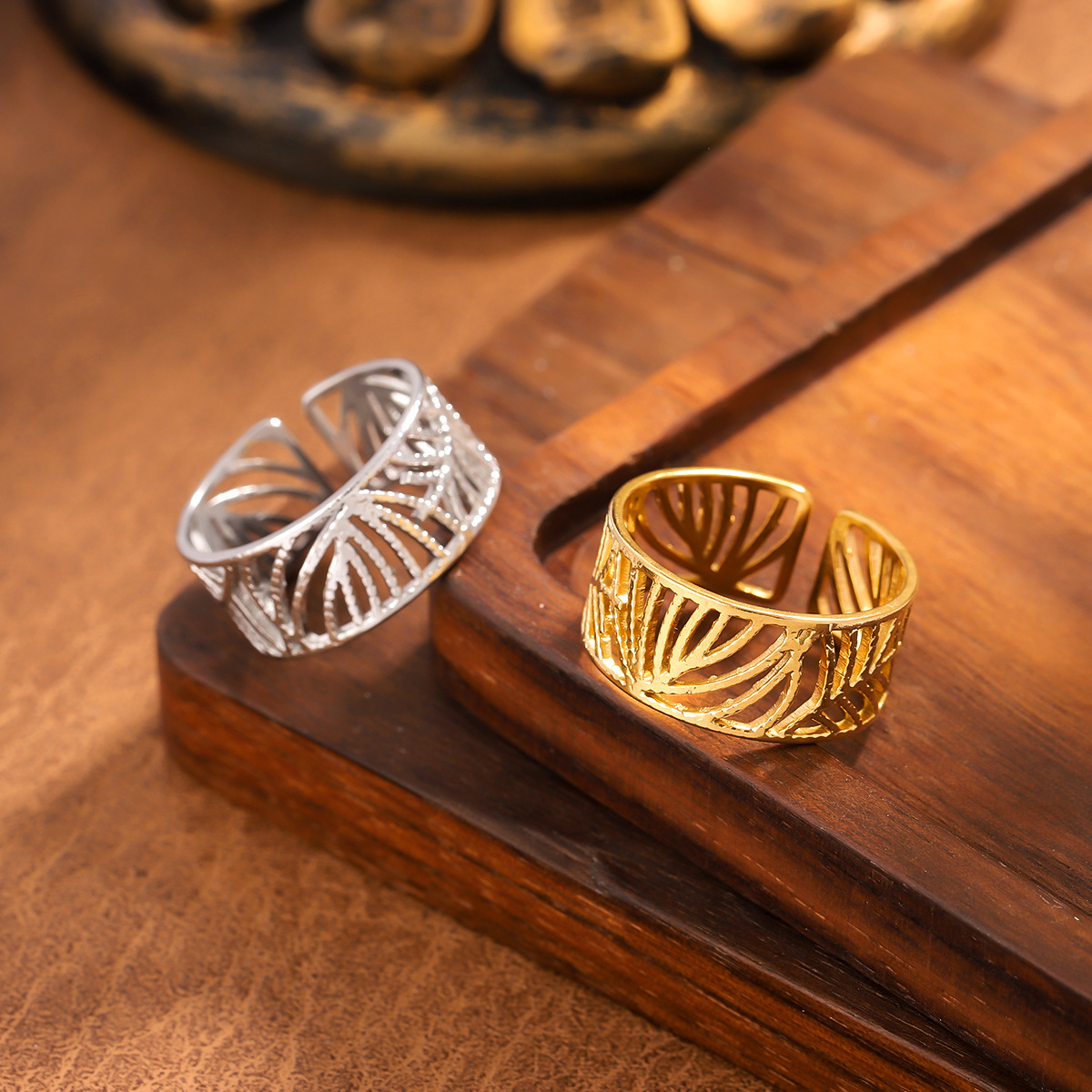 Minimalist Designer Ring For Men Sleek Modern Style For Everyday_voghion.com