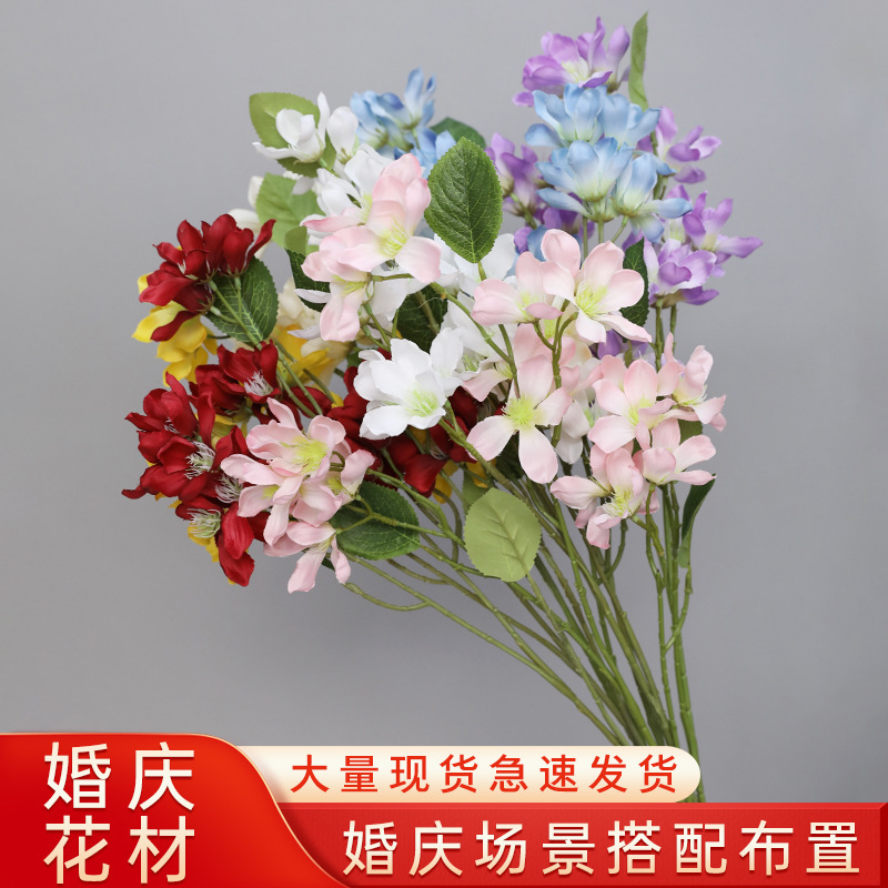 Realistic flower arrangements