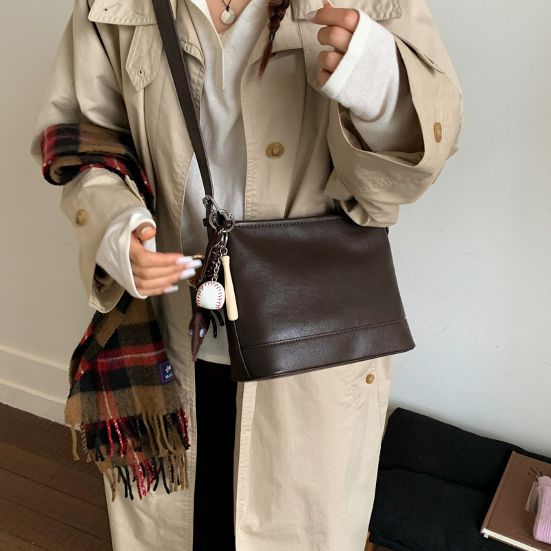 Coreano suave retro bolso de balde para mujeres 2025 invierno nueva moda simple bolso de hombro bolso de viaje