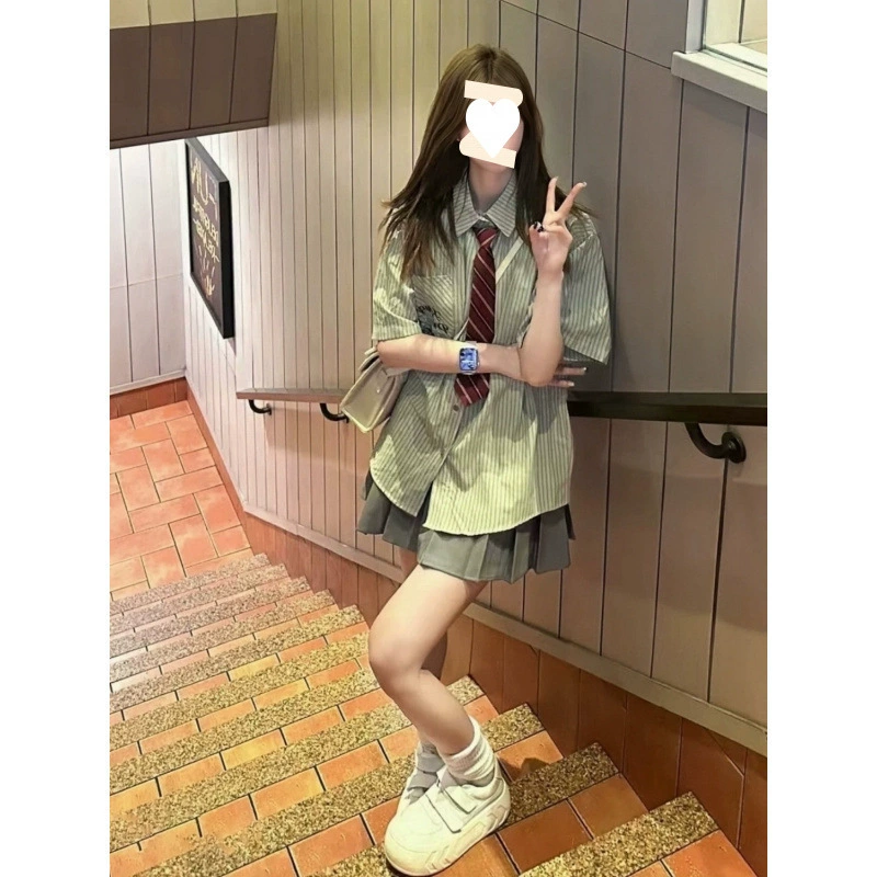 Миниатюрная полосатая рубашка JK в японском стиле, новинка 2025 года, женская летняя свободная нишевая рубашка с короткими рукавами