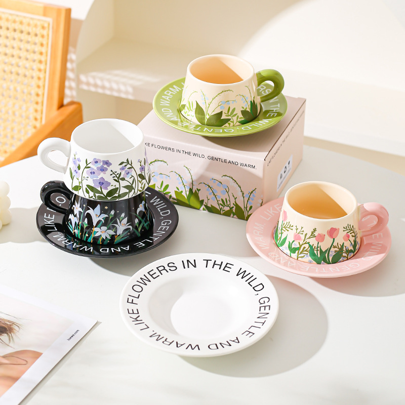 Juego de tazas y platillos de café de cerámica de estilo pastoral, taza de té de la tarde de celebridades de Internet, combinación de dim sum, sentido de alta calidad, fresco, literario y romántico
