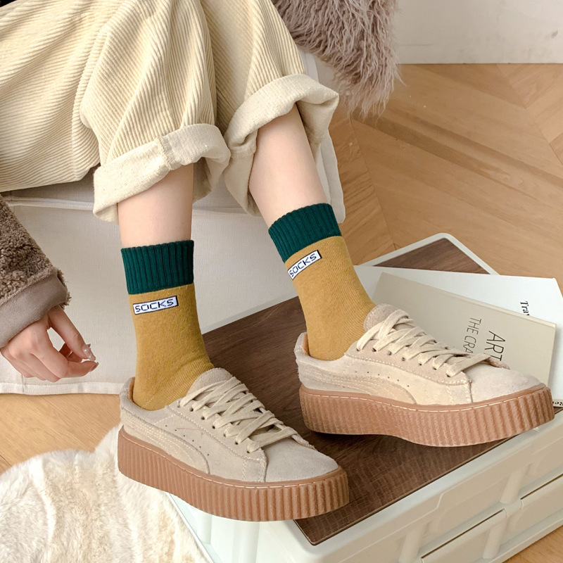 Winter Style Letter Thick Crew Socks, Japanese Style Warm, Anti-Odor, Absorbent Ins Socks, Manufacturer Wholesale
