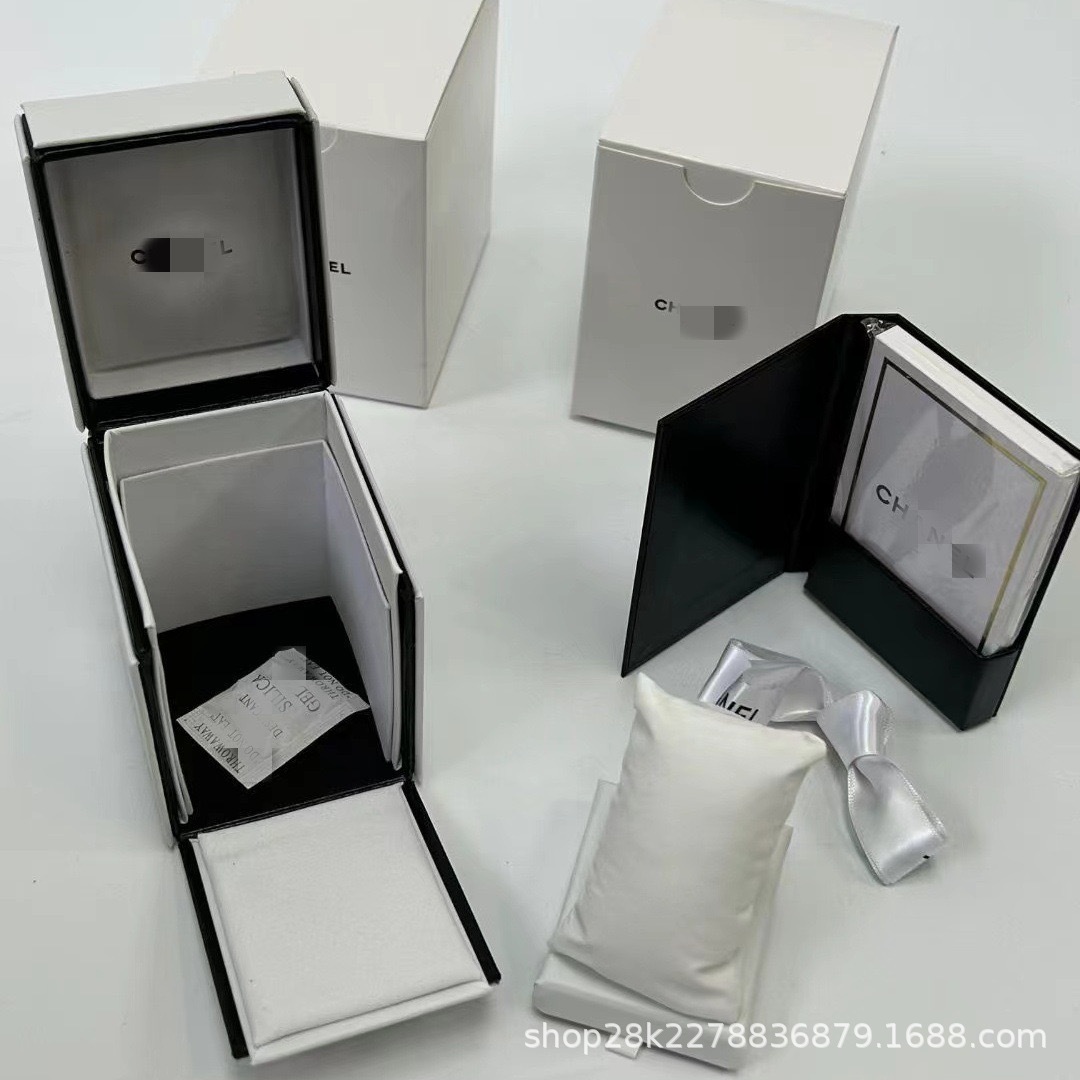 Xiangjia Watch Box Xiaoxiang Watch Packaging Box Mini White Watch Storage Box Sugar Cube Watch Packaging New Gift Box