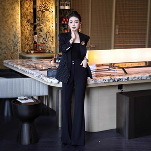 �����۠C���c������΢��ѝ���bŮ������c�Y�ɾ����о�Ӣ����