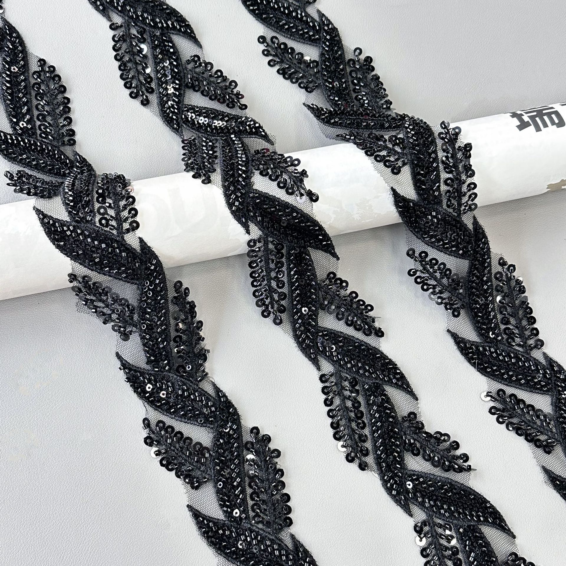 Máquina de bordado de tubo de perlas accesorios de ropa de código de barras hojas de olivo bordado de perlas de código de barras malla hilo de encaje ancho textil comercio exterior image 8