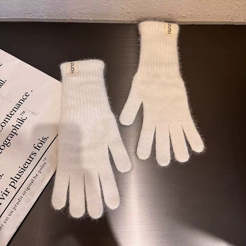 Insキャンディー色の長いタイプのウサギの毛の手袋の冬の女性の韓国版のメリヤスの純色は厚くて保温して防寒して5本の指に乗ります。
