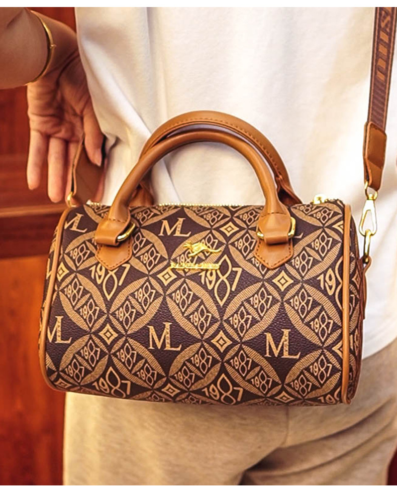 This year's popular cross-border handbag for women is the 2024 new printed letter texture light luxury Boston handbag and single-shoulder bag undefined