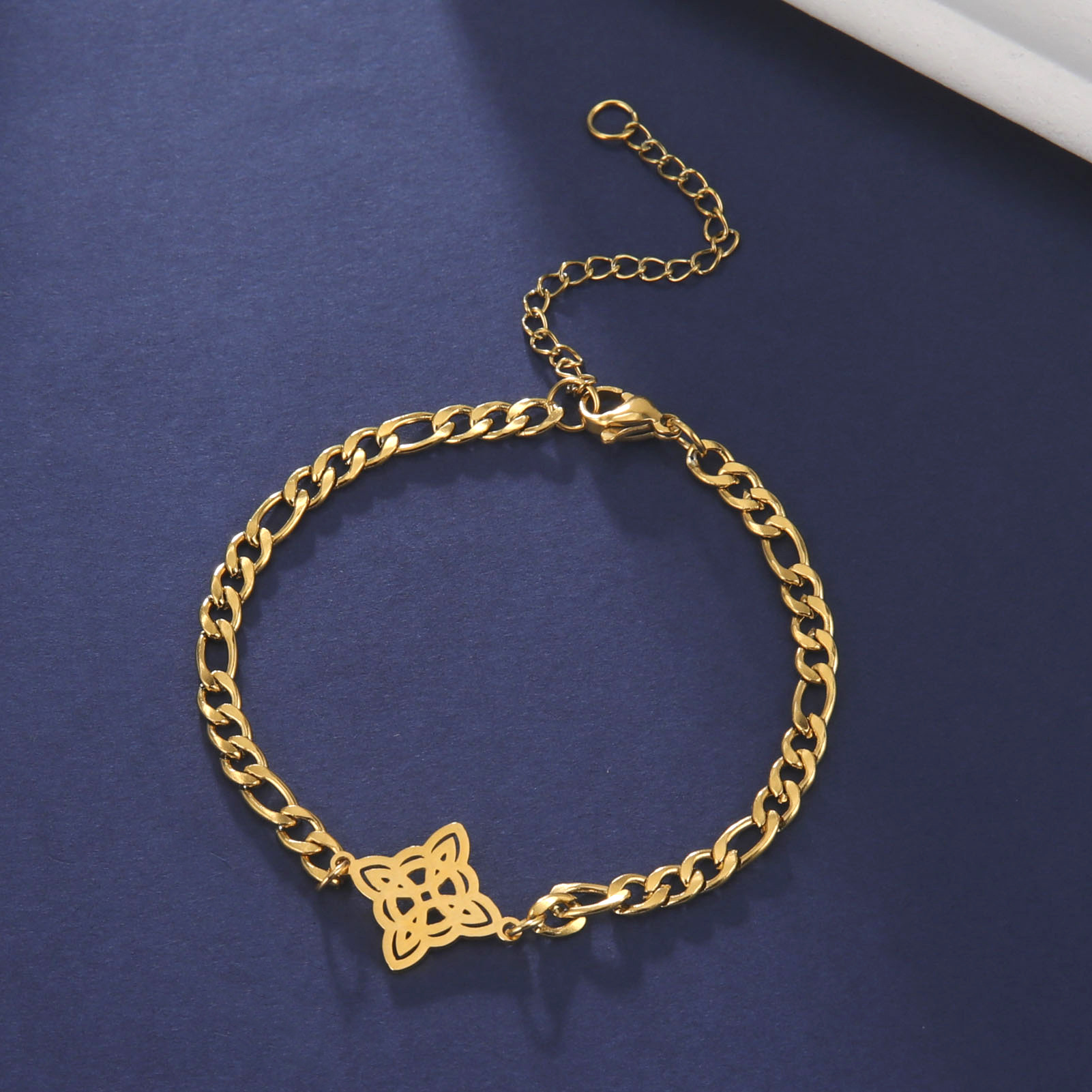 Bracelets Classification 1 Piece Quantity Daily Occasion Vintage Style Simple Style Witch Knot Solid Color Stainless Steel Plating Hollow Out Bracelets