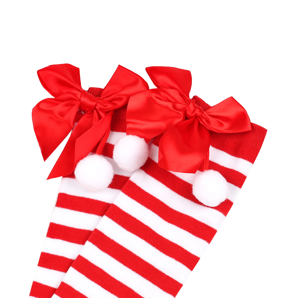 Set di calze e guanti a righe con fiocco di pelo di Natale COS_voghion.com